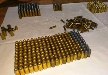 Zafferana, carabinieri trovano in una abitazione di un pregiudicato 400 munizioni: denunciato