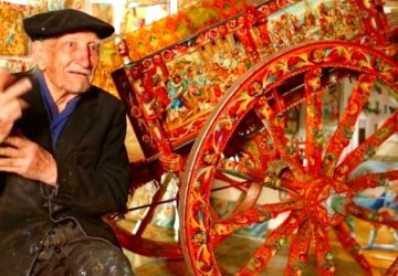 Aci Sant&rsquo;Antonio: addio a Domenico Di Mauro, ultimo pittore del &ldquo;carretto siciliano&rdquo;