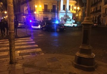Giarre, inseguimento mozzafiato in via Callipoli. Auto bloccata dai carabinieri dopo un testa coda al Monumento dei Caduti VD
