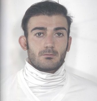 Adrano, assaltano furgone carico di sigarette. Arrestati NOMI FOTO