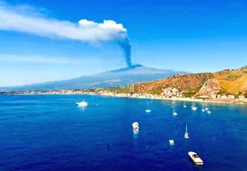 Giardini, una "task force" per salvare la Baia