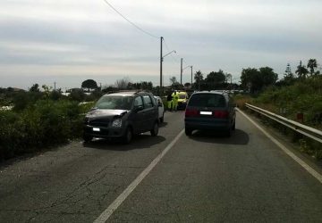 Riposto, incidente sulla Ss114: tre feriti