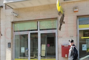 Tentata rapina con sparatoria a Lavinaio. Presi due malviventi in fuga IL VIDEO