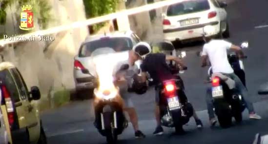 Catania, arrestato il latitante Arnaldo Santoro. Era sfuggito alla cattura durante l’operazione “Kiss” VIDEO