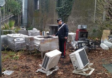 A Zafferana ladri tentano di rubare un &ldquo;ristorante&rdquo;: recuperata merce per 60 mila euro e due furgoni rubati a Riposto