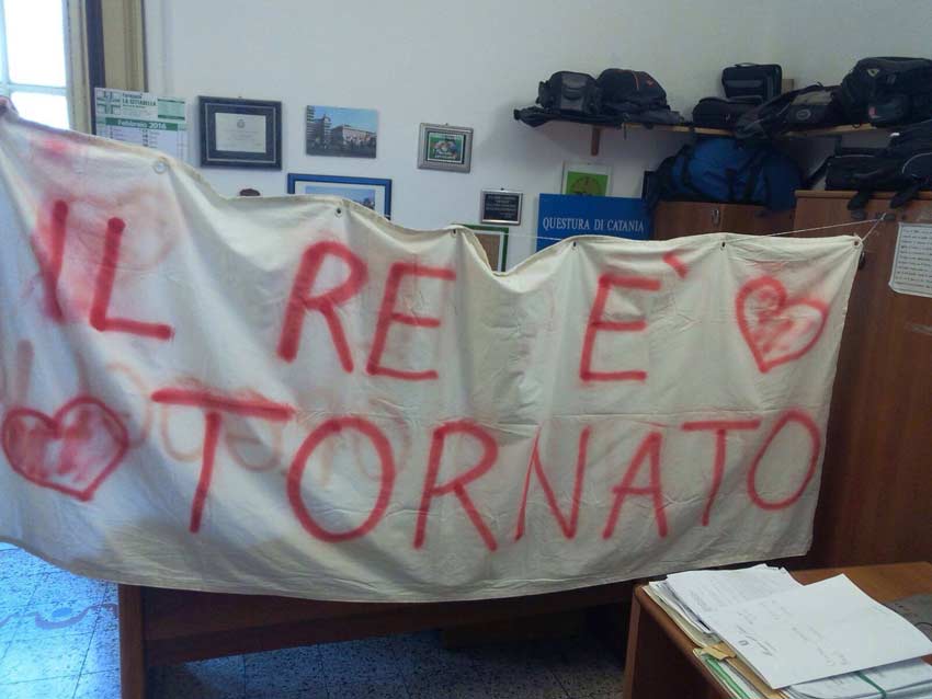 Catania, dal carcere ai domiciliari: accolto come un Re