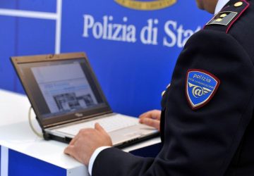 Catania, divulgava foto e video pedopornografici: arrestato 46enne