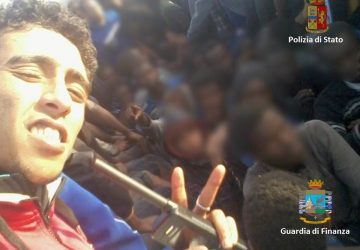 Fermati tre scafisti per lo sbarco di migranti al porto di Catania di ieri