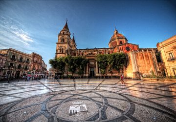Acireale, rettore Camilliano fuggito con una volontaria