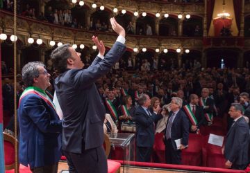 Politica, Renzi a Catania: una mattinata fra &ldquo;patti&rdquo;, parole e contestazioni