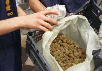 Catania: beccato al casello con oltre 1 kg di droga. Arrestato 49enne di Gaggi