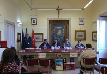 Cataldo Siculo Parisio chiude i venerdi letterari santalfiesi