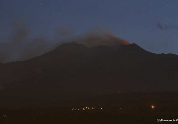 Pioggia di cenere vulcanica sui comuni del comprensorio Jonico