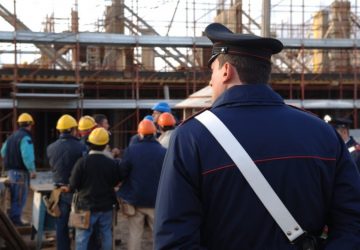 Controlli dei Carabinieri da Giardini a Santa Teresa: un arresto. Denunciato un imprenditore edile