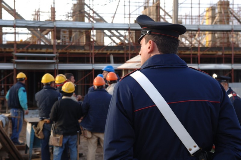 Controlli dei Carabinieri da Giardini a Santa Teresa: un arresto. Denunciato un imprenditore edile