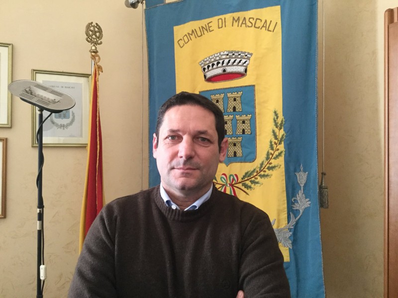 Il sindaco di Mascali, Luigi Messina annuncia di essere positivo al Covid