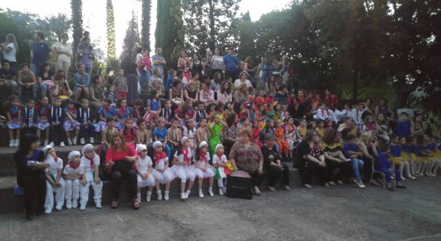 Giarre, manifestazione della scuola dell’infanzia del I Istituto comprensivo incanta il pubblico