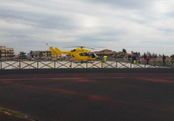 Incidente in autostrada, ferito motociclista. Interviene elisoccorso VIDEO