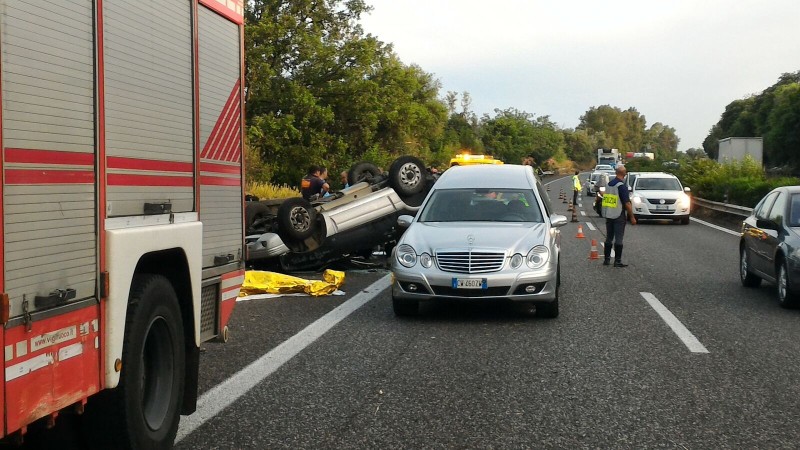 A18, incidente mortale tra Acireale e Giarre: vittima una donna di Fiumefreddo. Tre i feriti