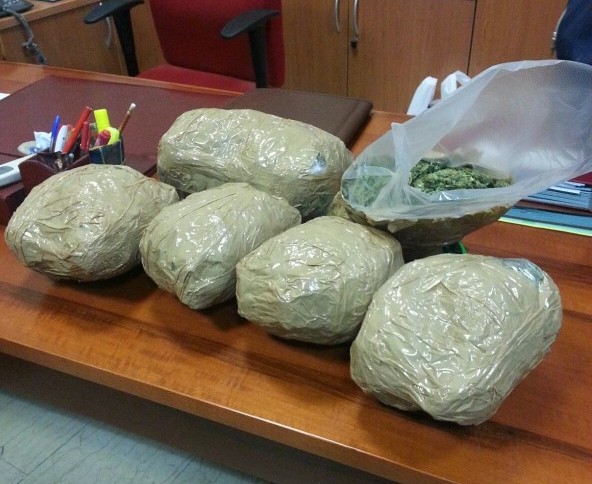 Catania, sequestrati 3,5 kg di marijuana: arrestato corriere