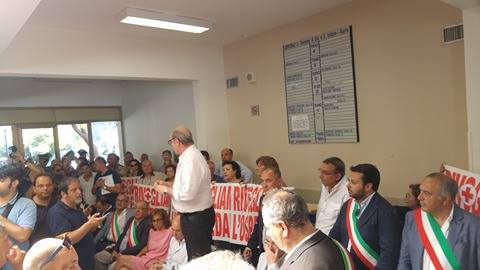 Ospedale Giarre: i sindaci puntano i piedi davanti ad Asp e Commissione sanità
