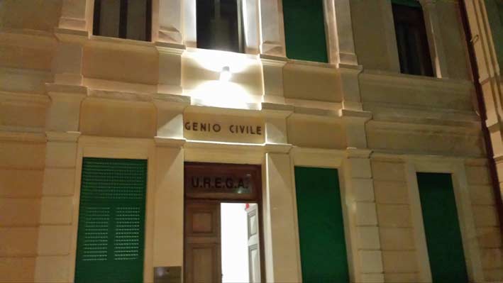 Terreno demaniale svenduto a 4.000 euro, indagati in 6. Tra loro un architetto del Genio Civile e funzionari della Regione