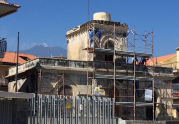 Al via la messa in sicurezza del Faro di Riposto in previsione del bando