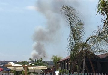 Giarre, incendi in aree incolte in via Ungaretti e Trepunti