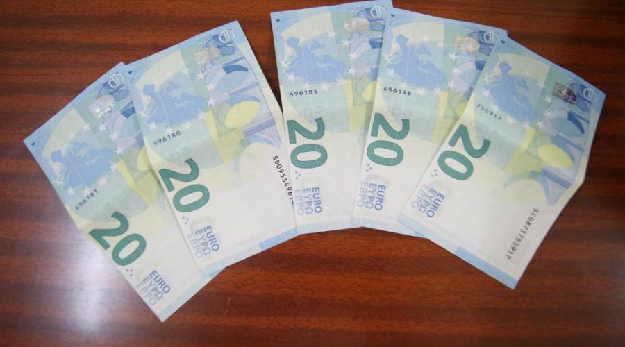 Gita fuori porta per fare shopping con banconote false: arrestate due catanesi