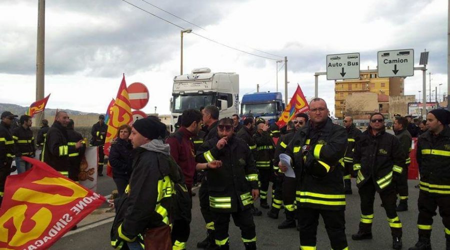 Catania, spoliazione del Comando dei Vigili del fuoco: eliminato il nucleo terremoti e ridimensionato quello sommozzatori