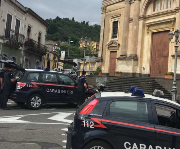 Controlli serrati nel territorio dei carabinieri: un arresto e quattro denunce