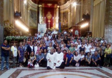 Le comunit&agrave; parrocchiali di Aci Trezza in pellegrinaggio giubilare ad Acireale