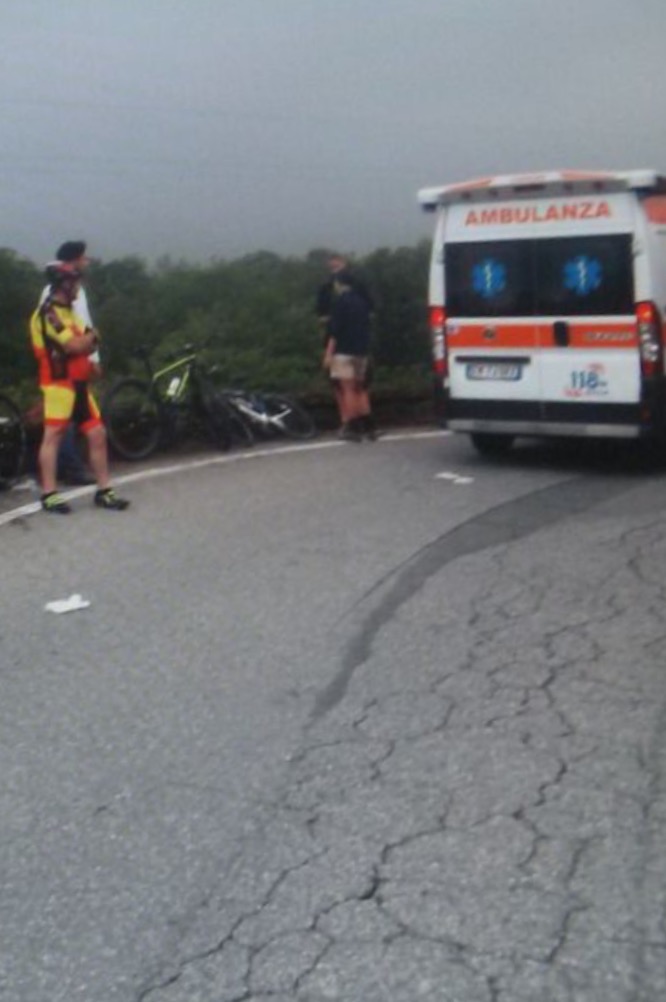 S.Alfio, ciclista giarrese si schianta contro un muro: interviene elisoccorso