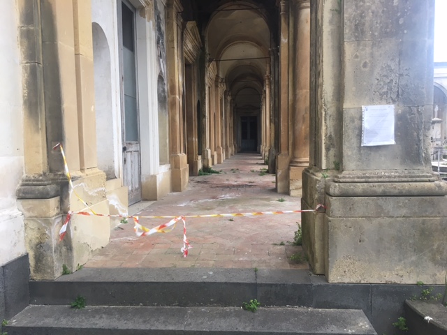 Giarre, settori del cimitero inagibili. Emessa ordinanza sindacale