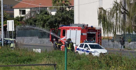 Riposto, atto vandalico in via Caragliano