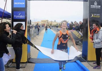 Sicily Triathlon Series: l’augustano Ennio Salerno vince a Marzamemi. La catanese Cristina Ventura si aggiudica la tappa FOTO
