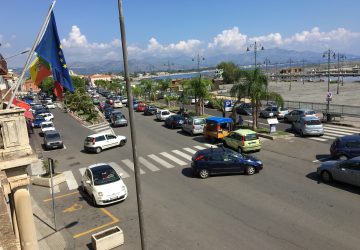 Lungomare Riposto, in arrivo 5 solarium per la stagione estiva