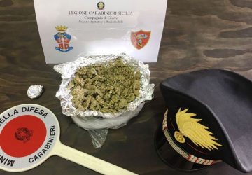 Fiumefreddo di Sicilia, inseguiti ed arrestati due spacciatori