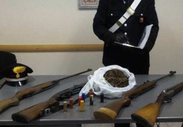 Mascali, ai domiciliari deteneva armi, munizioni e droga: arrestato
