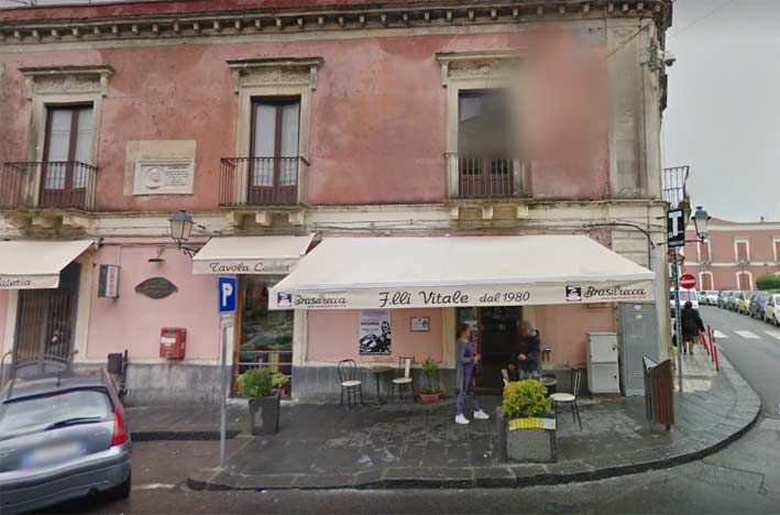 “Bar Vitale mai stato chiuso, laboratorio integralmente riabilitato. Nessun pregiudizio per gli utenti”