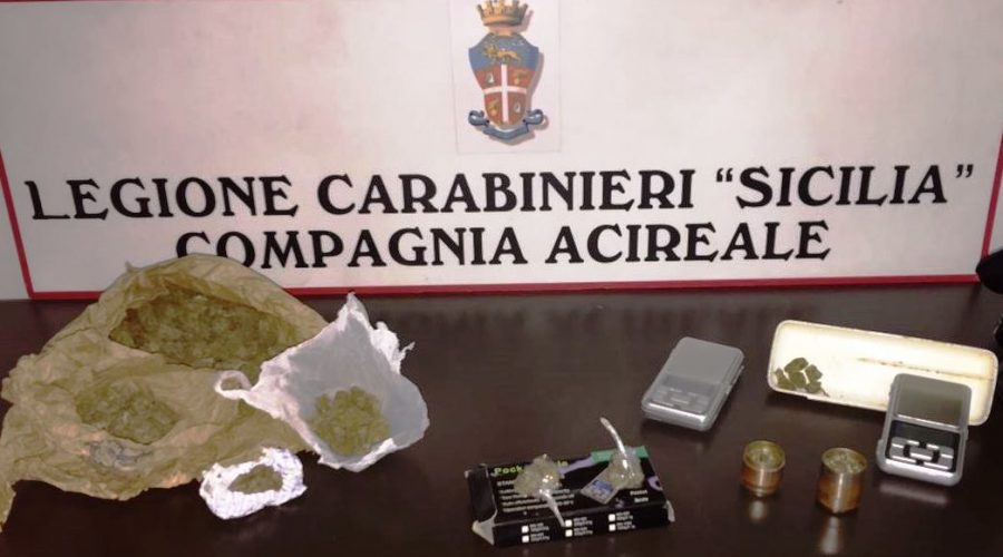 Acireale, in manette tre spacciatori