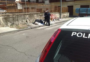 Riposto, la Polizia locale avvia controlli serrati per contrastare le micro discariche: tre sanzioni
