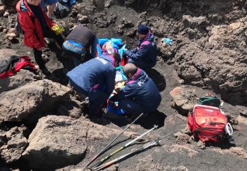 Etna, cade in un cratere spento: salvata dalla Polizia turista francesce