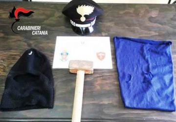 Mascali: furto nella notte a tabaccheria. Carabinieri inseguono i malviventi e catturano 22enne di Giarre