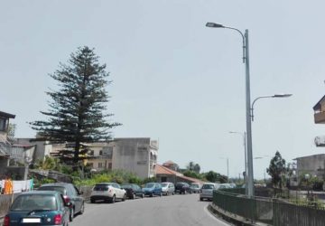 Calatabiano: installata la pubblica illuminazione in due strade al buio da decenni