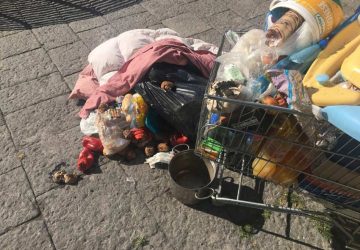 Giarre, piazza Arcoleo nel degrado