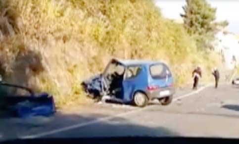 Acireale, schianto all’alba sulla SS 114: muore una donna di Guardia.