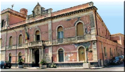 Riposto, esplode la sigaretta elettronica: ferito un 16enne