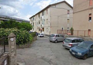 Giarre, a fuoco il quadro elettrico dei contatori in via Luigi Orlando