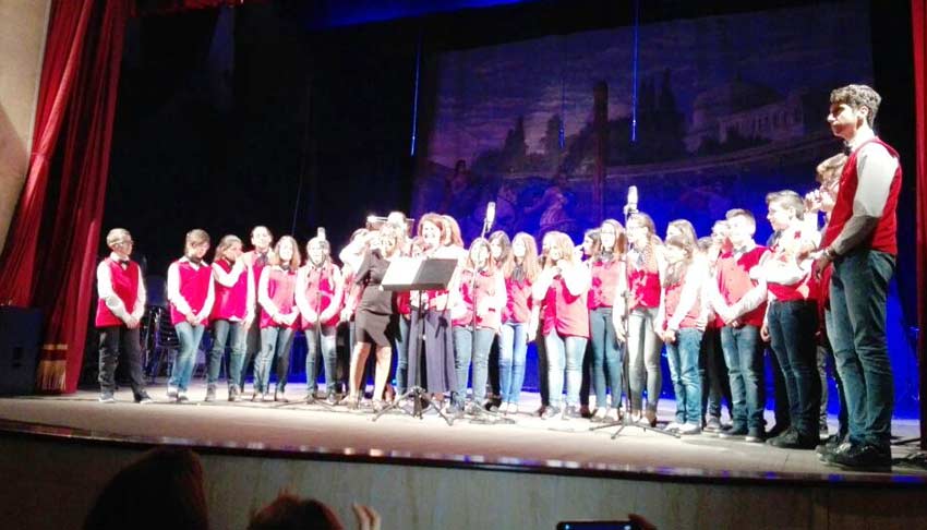 Successo per il coro Diaphonia Nea dell’”Istituto Comprensivo Mascali”